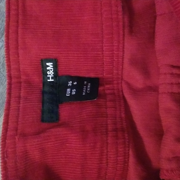 H&M Corduroy Skirt - Picture 3 of 4
